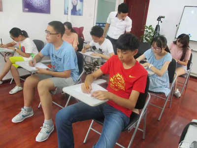 元记忆教育信息咨询