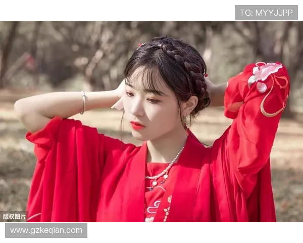 烈火红颜：当风情万种遇上国风倾城